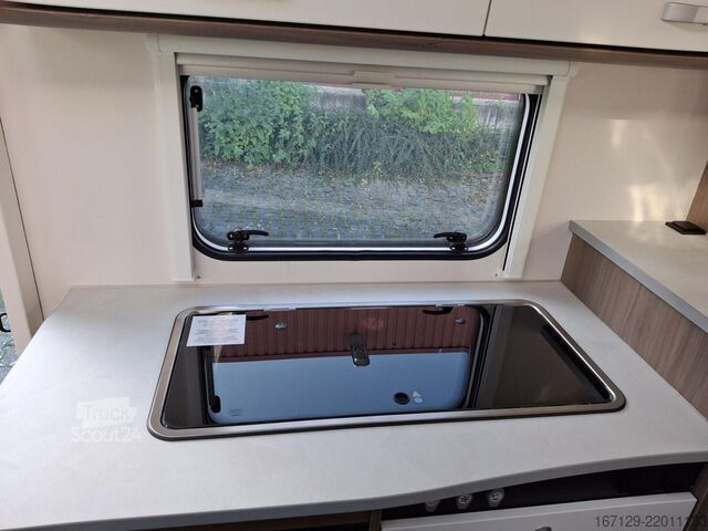 Teilintegriertes Wohnmobil CARADO V 337 Fiat