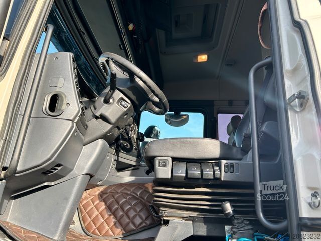 Standardowy ciągnik siodłowy SCANIA G 490 SZM 4x4 Allrad