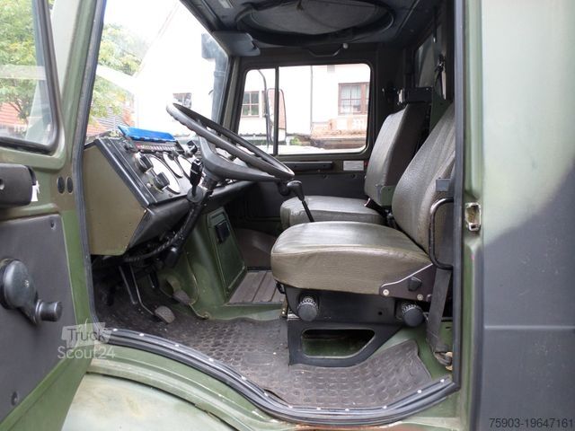 Vrachtauto met open laadbak MERCEDES-BENZ Unimog MIL 2 To U 1300L  Werner Winde 5 to Plane