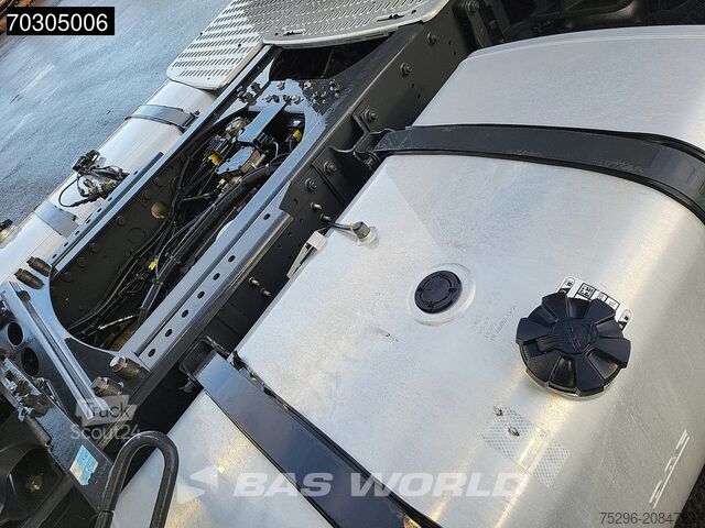 Standard-SZM DAF XF 480 4X2 SSC Retarder 1495L Tanks