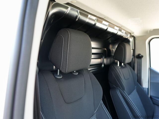 Minibusz Maxus eDeliver 3 L1 H1 50kWh SWB 160 PS 3-phasig Laden