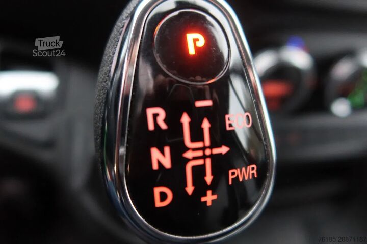 Mallette réfrigérée Iveco 35S 180 35 S 180 Hi-Matic