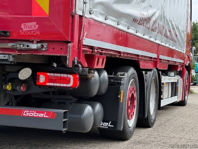 Tovorno vozilo s ravno platformo in ponjavo MERCEDES-BENZ 2548 Actros 5 L 6x2 Lowliner BDF