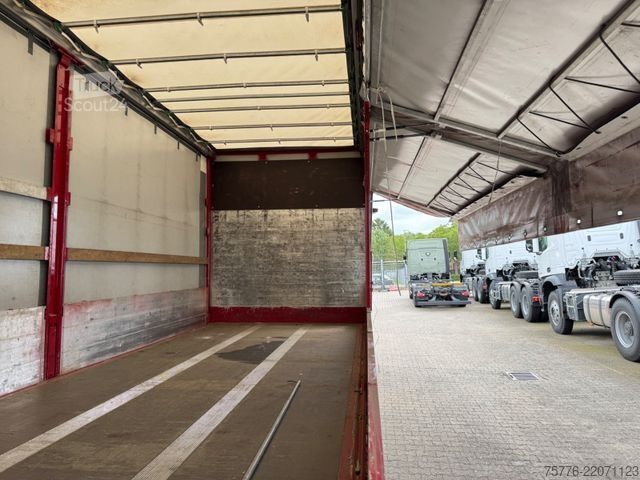 Tovorno vozilo s ravno platformo in ponjavo MERCEDES-BENZ 2548 Actros 5 L 6x2 Lowliner BDF