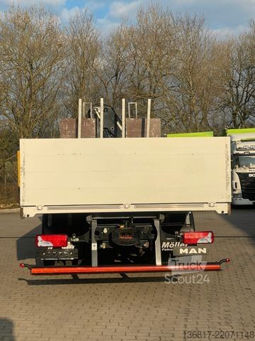 Düz kasa kamyon MAN TGM18.320 4x2BL Pritsche Kran HIAB X-HIDUO138 B2