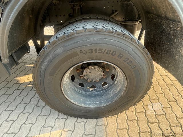 Düz kasa kamyon MAN TGM18.320 4x2BL Pritsche Kran HIAB X-HIDUO138 B2