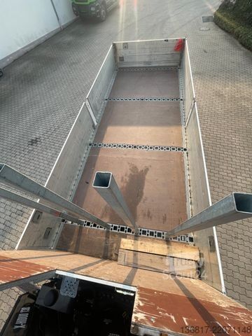 Düz kasa kamyon MAN TGM18.320 4x2BL Pritsche Kran HIAB X-HIDUO138 B2