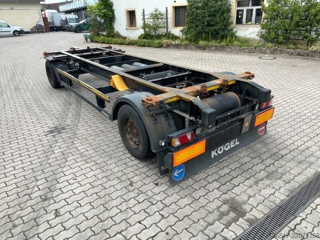 Priklopnik z menjalnim šasijem KÖGEL AW18 BDF Combi C715 + C745 Wechselfahrgestell