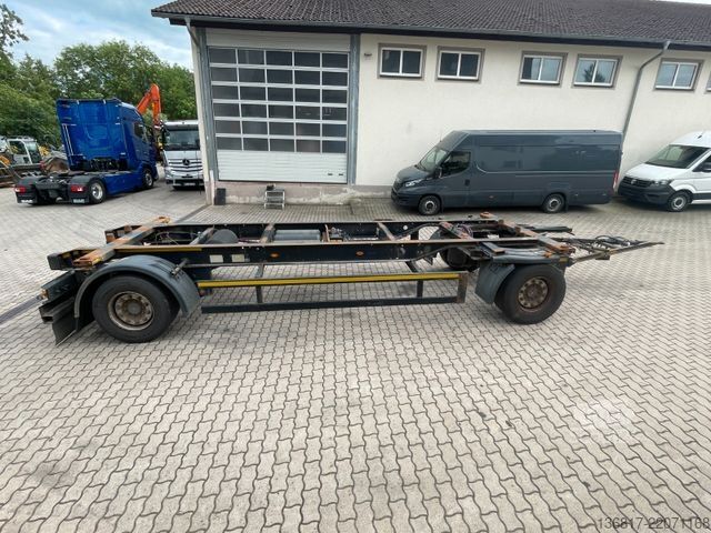 Priklopnik z menjalnim šasijem KÖGEL AW18 BDF Combi C715 + C745 Wechselfahrgestell