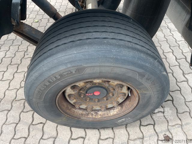 Priklopnik z menjalnim šasijem KÖGEL AW18 BDF Combi C715 + C745 Wechselfahrgestell