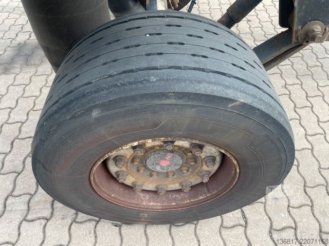 Priklopnik z menjalnim šasijem KÖGEL AW18 BDF Combi C715 + C745 Wechselfahrgestell