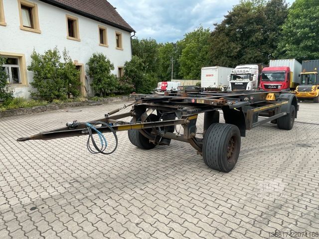 Priklopnik z menjalnim šasijem KÖGEL AW18 BDF Combi C715 + C745 Wechselfahrgestell