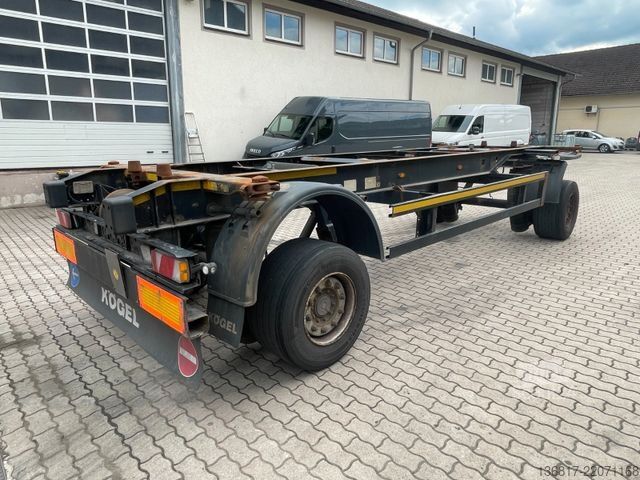 Priklopnik z menjalnim šasijem KÖGEL AW18 BDF Combi C715 + C745 Wechselfahrgestell