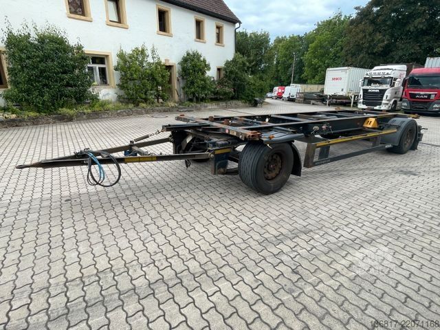 Priklopnik z menjalnim šasijem KÖGEL AW18 BDF Combi C715 + C745 Wechselfahrgestell