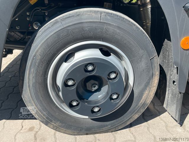Ponyvával szerelt furgon IVECO Eurocargo ML80E21 BL Schiebeplane LBW  NEUWERTIG