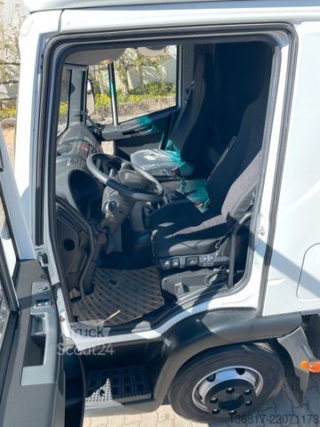 Ponyvával szerelt furgon IVECO Eurocargo ML80E21 BL Schiebeplane LBW  NEUWERTIG