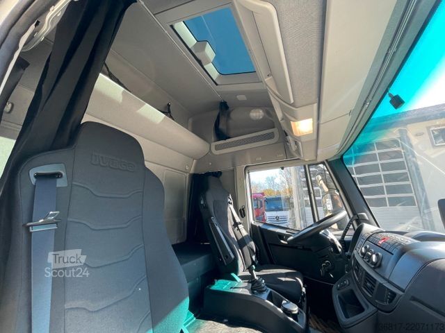 Ponyvával szerelt furgon IVECO Eurocargo ML80E21 BL Schiebeplane LBW  NEUWERTIG
