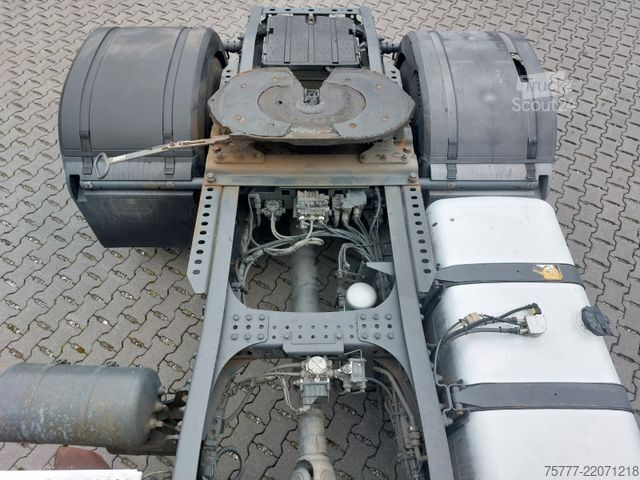 Τυπική μονάδα τράκτορα MERCEDES-BENZ Actros 18-45 Stream Space-MP4-ACC
