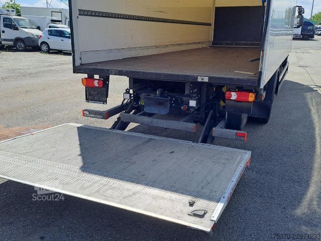 Vrachtwagen met bakwagen IVECO EUROCARGO ML160E28/P
