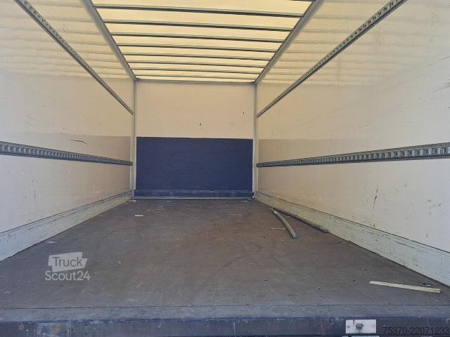 Vrachtwagen met bakwagen IVECO EUROCARGO ML160E28/P