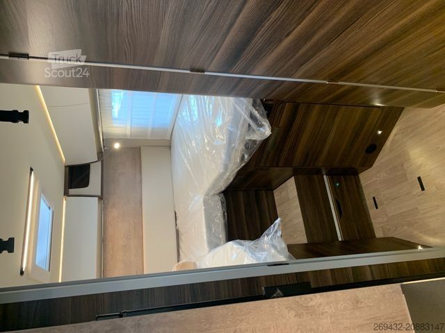 Félintegrált lakóautó LAIKA ECOVIP TI L 3009 SAT Safety Hubbett