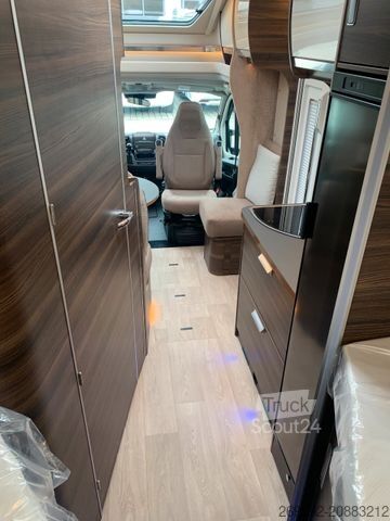 Félintegrált lakóautó LAIKA ECOVIP TI L3009 Automatik, Markise