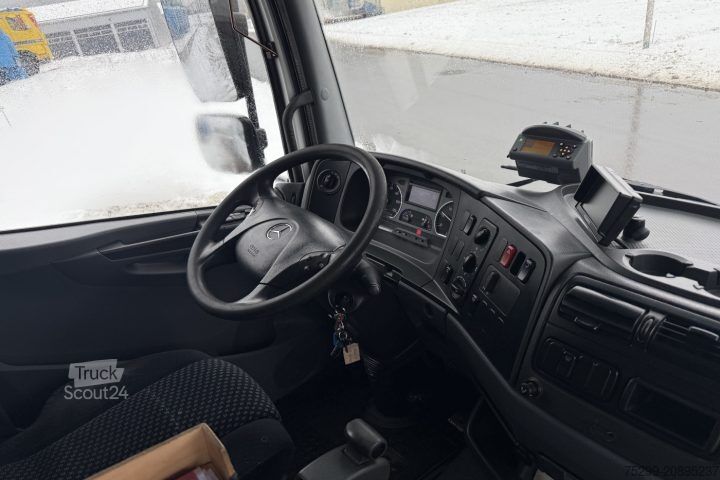 Soğutuculu kamyon Mercedes-Benz Atego 1022 4x2 Kühlkoffer+HB / Swiss-Vehicle