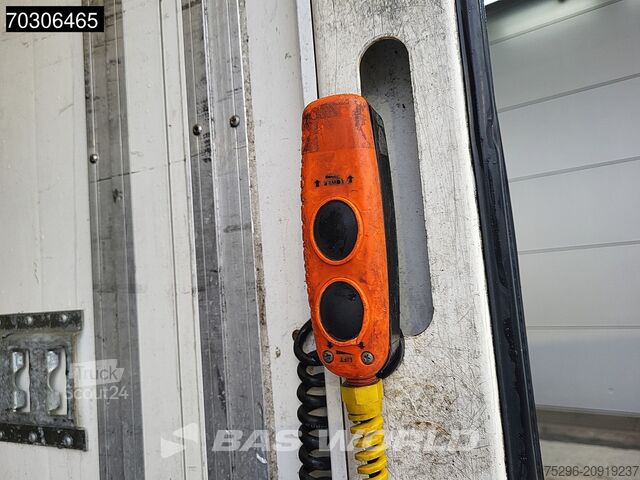 Mala DAF LF 230 4X2 12tonner 1500kg Ladebordwand Automat...