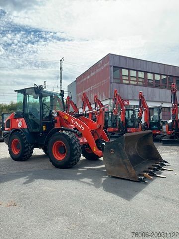 Kolový nakladač KUBOTA R070
