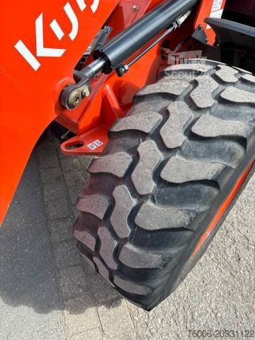Kolový nakladač KUBOTA R070
