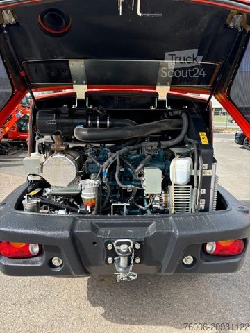 Kolový nakladač KUBOTA R070