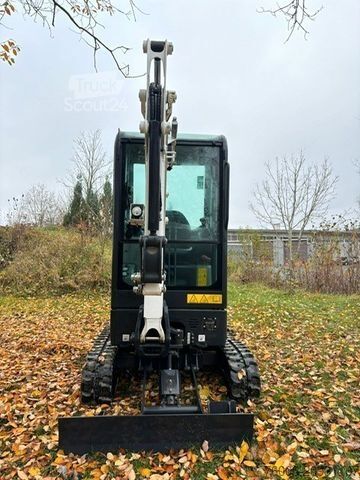 Mini-escavadora BOBCAT E17