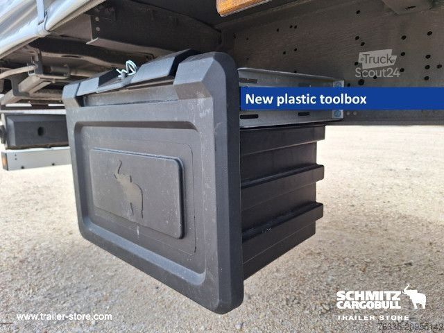 Nyitott ponyvás félpótkocsi Schmitz Cargobull Curtainsider Mega