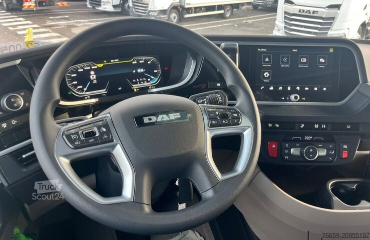 Standardowy ciągnik siodłowy DAF XG 530 FT