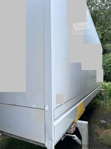Anhänger-Wechselpritsche  BDF Koffer 7,45 m mit BRANDSCHADEN