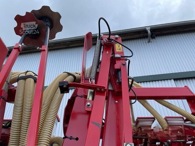 Precíziós vetőgép Kverneland OPTIMA 6,00 M PH