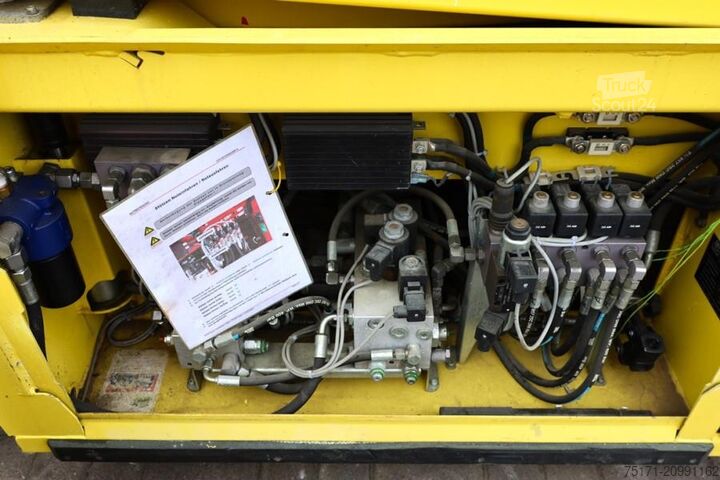 Scissor lift PB Lifttechnik S195-12ES Electric, 19.6m Working Height, 700kg Ca