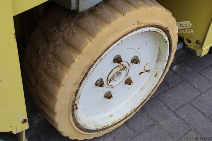 Scissor lift PB Lifttechnik S195-12ES Electric, 19.6m Working Height, 700kg Ca