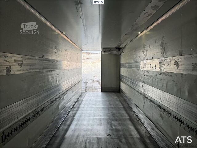 Krone kast-oplegger met Thermo King koelsysteem Krone box semi-trailer with Thermo King refrigeration un