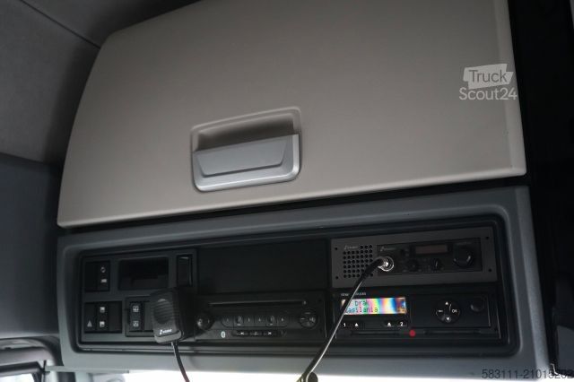 Standard tractor unit RENAULT  T 460 / STANDARD / EURO 6 