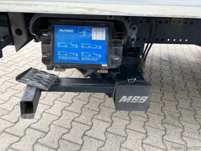 Vrachtwagen met bakwagen MAN TGL 12.220 4X2 BL TGL 12.220 4X2 BL mit MBB LBW 1500K