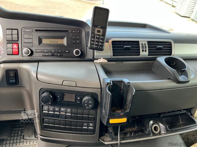 Vrachtwagen met bakwagen MAN TGL 12.220 4X2 BL TGL 12.220 4X2 BL mit MBB LBW 1500K