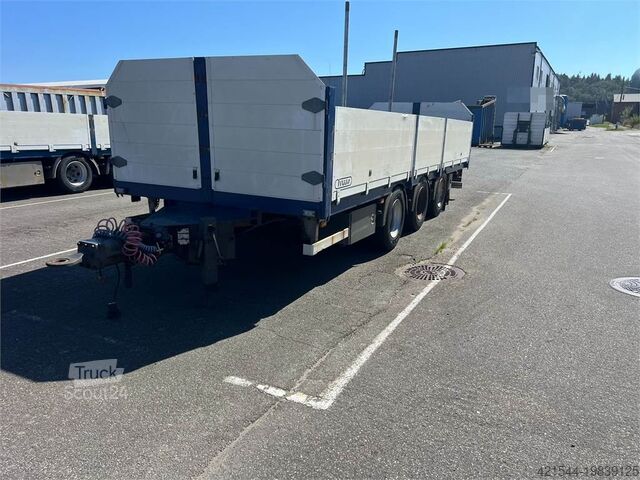 Plattformanhänger Tyllis 3 axle Flatbed trailer w/ foldable side doors