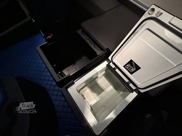 Tracteur routier standard Mercedes-Benz Actros