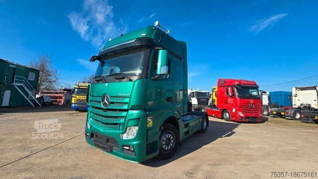 Standard SZM MERCEDES-BENZ arder,Klima, Euro 5,Giga Space