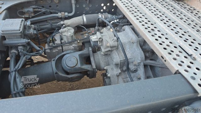 Standard SZM MERCEDES-BENZ arder,Klima, Euro 5,Giga Space