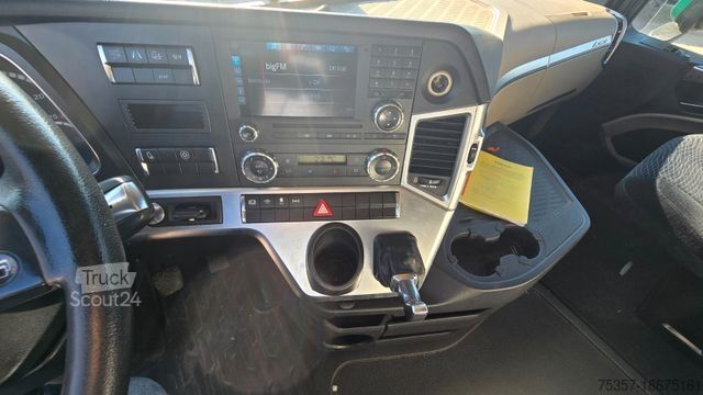 Standard SZM MERCEDES-BENZ arder,Klima, Euro 5,Giga Space