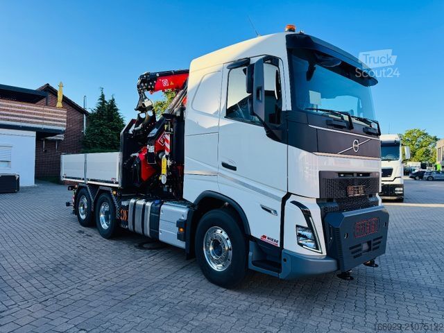 LKW mit Pritsche (offen) VOLVO FH500 6x4mit Fassi F545 2.27 JIB Winde sofort