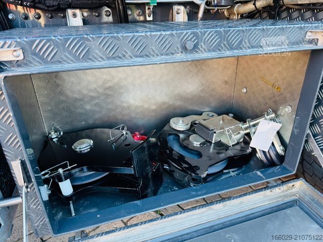 LKW mit Pritsche (offen) VOLVO FH500 6x4mit Fassi F545 2.27 JIB Winde sofort