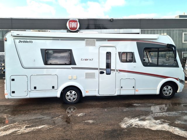 Kamper zintegrowany DETHLEFFS Trend I 7017 *Heckbad*Solar*WR*Dachklima*AHK*